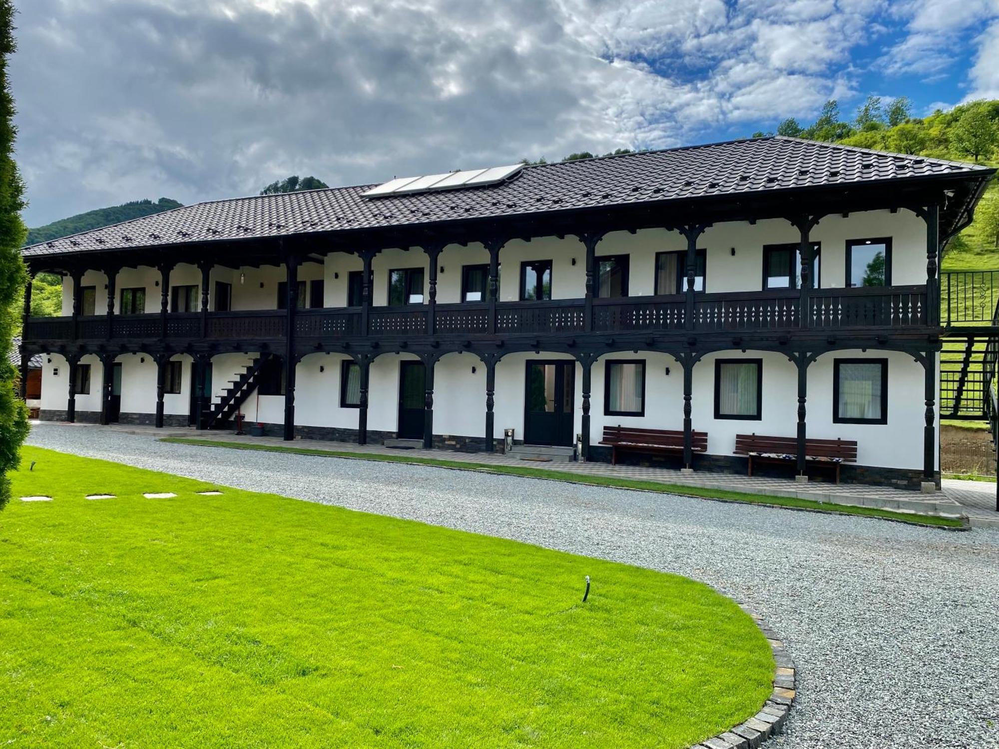 Pensiunea Suci Botiza Exterior foto