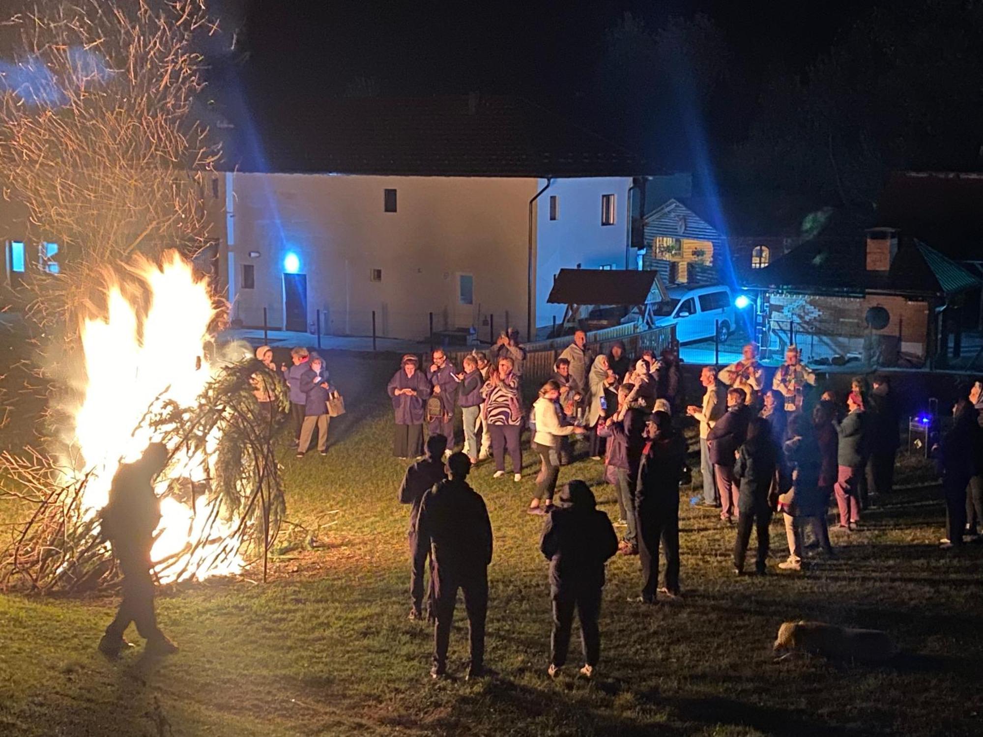 Pensiunea Suci Botiza Exterior foto
